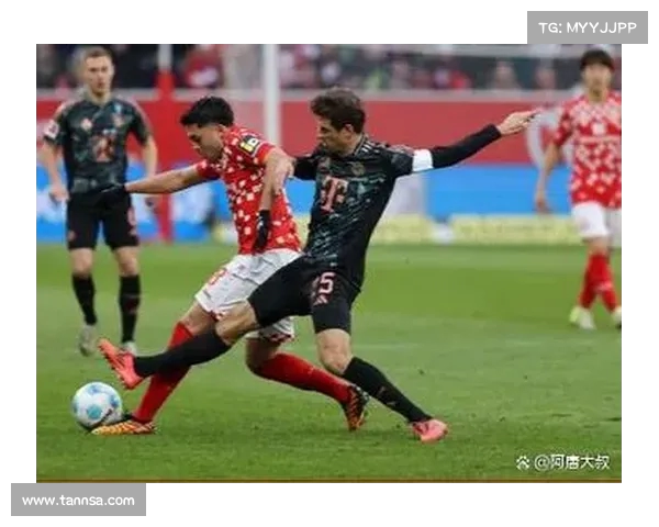 德甲焦点之战:多特蒙德主场迎战拜仁慕尼黑,谁能笑到最后 德甲焦点之战:多特蒙德主场迎战拜仁慕尼黑,谁能笑到最后